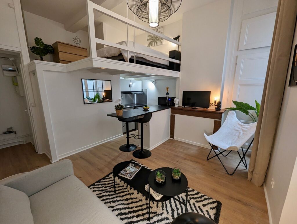 Studio avec mezzanine très confortable et chaleureux
