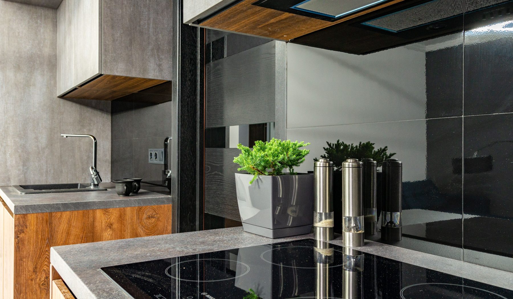 Quelle norme suivre pour installer une plaque induction ?